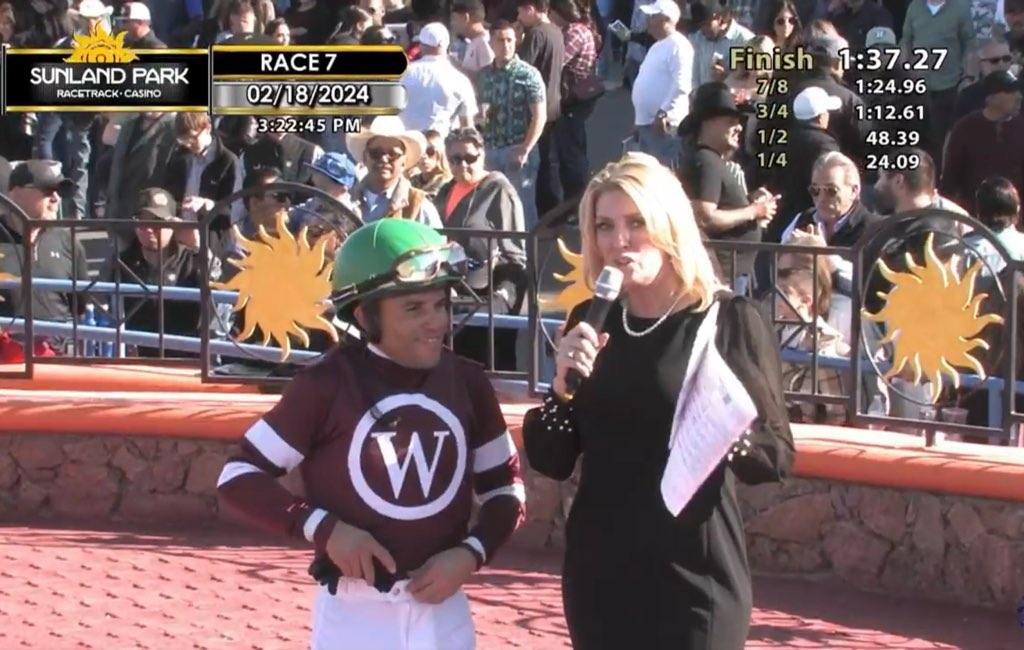 Congratulations to <a href="/JRosarioJockey/">Joel Rosario</a> who rode Recharge to victory in today's Sunland Oaks! 🏇
