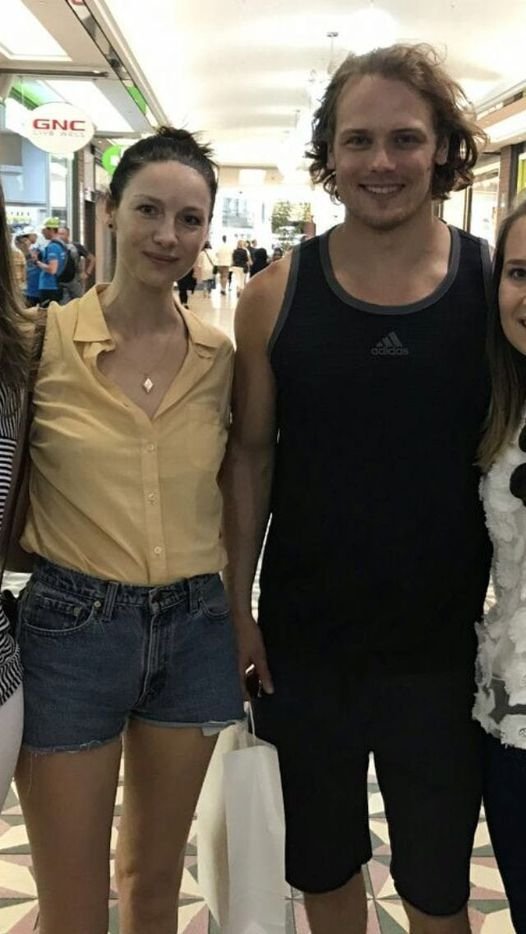 Outlanderdicted's tweet photo. Outlander fans 📷📷
"#outlander #samheughan #caitrionabalfe
#outlanderstarz #outlanderfamily
#outlanderlove #jamiefraser #clairefraser
#outlanderobsessed" https://t.co/5dPGlObu2l