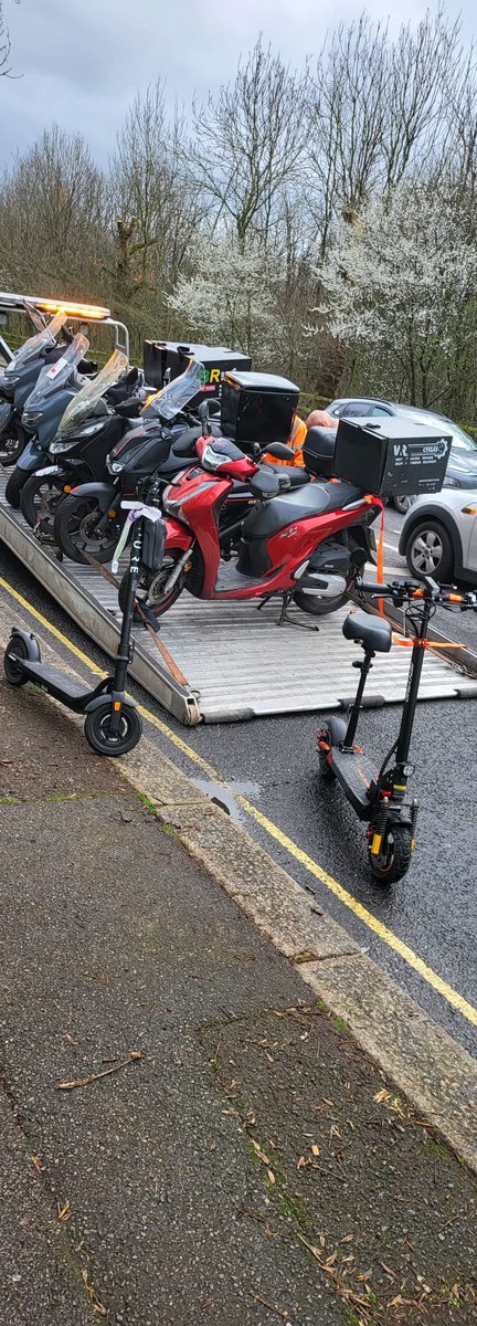 Yesterday saw officers from the Vehicle Enforcement Team working alongside <a href="/MPSHammFul/">Hammersmith and Fulham Police | Central West BCU</a>, <a href="/MPSWestminster/">Westminster Police | Central West BCU</a> &amp; <a href="/MetTaskforce/">Met Police Taskforce</a>.

The operation resulted in 40 vehicles being seized and 9 arrested for various offences including fail to stop for police, offensive weapons and drug offences