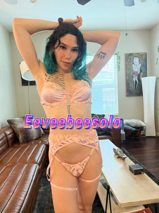 Follow my solo page for freee   https://t.co/3xNiqrMFA5 https://t.co/ZFIIgM529t