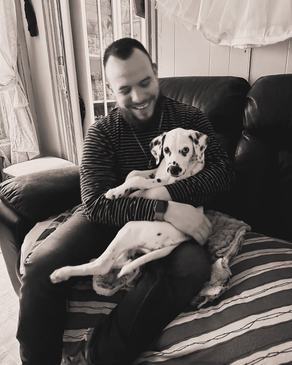 ecuariqu3no's tweet photo. Thank you, those, for the warm affections of love on my chapter 37! π
I leave you with a memorable photo from yesterday with Benito, my pup-son.
#HigherEdJunkie #QueerLatinx #Educator #HigherEducation #NewYorker #SelfCare #BabySteps #PhDToBe #Destiny #SelfLove #Dream 2/2 https://t.co/KXyEdKrHfR