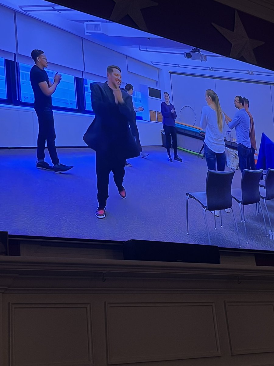cindur1's tweet photo. Why is @SalVulcano suit jacket soooo BIG??? lol he’s my fave! You can’t have him dressing like this??!!??!! @truTVjokers https://t.co/YJ86axPm6M