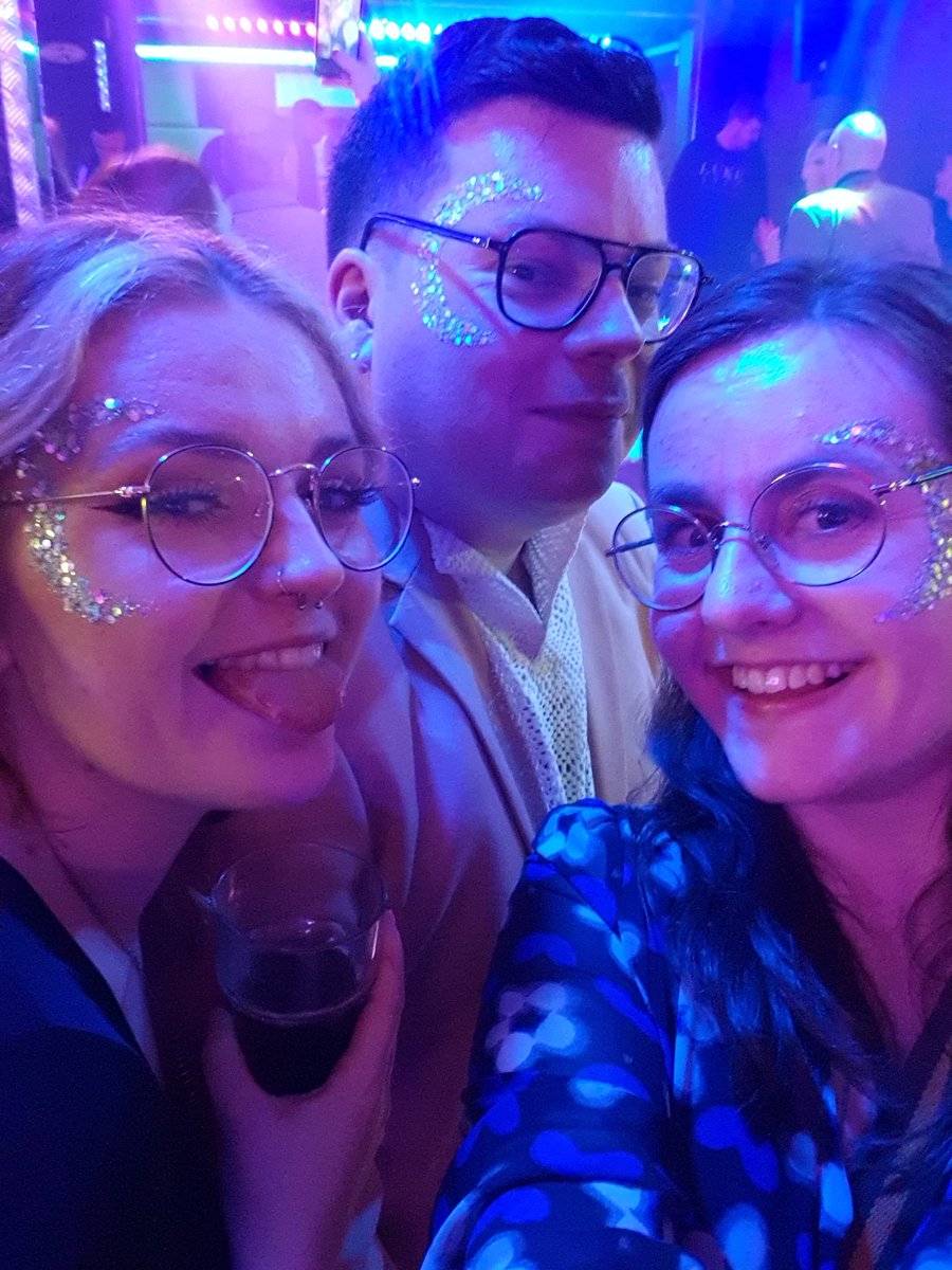 PeopleofGMCR's tweet photo. Guess who's back, back again,
Daisy's back, tell a friend 🙌

Back for my third stint at the helm of @PeopleofMCR... here are a few pictures from an exceptionally fun night out on Friday at #K2Karaoke and #BarPop in Gay Village 💃 👋 https://t.co/y3TczVhG5D