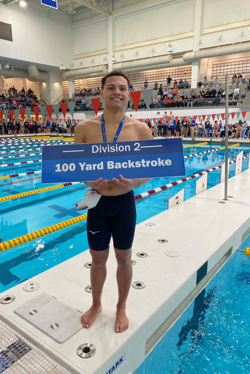 Boys D2 <a href="/MIAA033/">MIAA</a> Swim &amp; Dive State Championships:

100 Backstroke; Quinn Borchers - 1st 🥇 place with a time of 51.71!

State Champion (x2)!

#legit #ProudAD 

<a href="/coachmace/">Michael Mason</a> <a href="/TVLSportsMa/">TVL Sports Updates</a> <a href="/HometownWeekly/">Hometown Weekly</a> <a href="/GlobeSchools/">Boston Globe Schools</a> <a href="/BostonHeraldHS/">Danny Ventura</a>