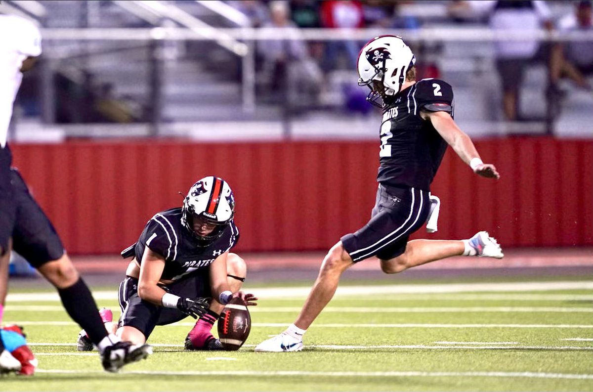 Thankful for my coaches & teammates that made this possible. Looking forward to my senior season with @FootballLCP! @chipd23 @coachtwread @Jacksonaustin 📸@pixel5_