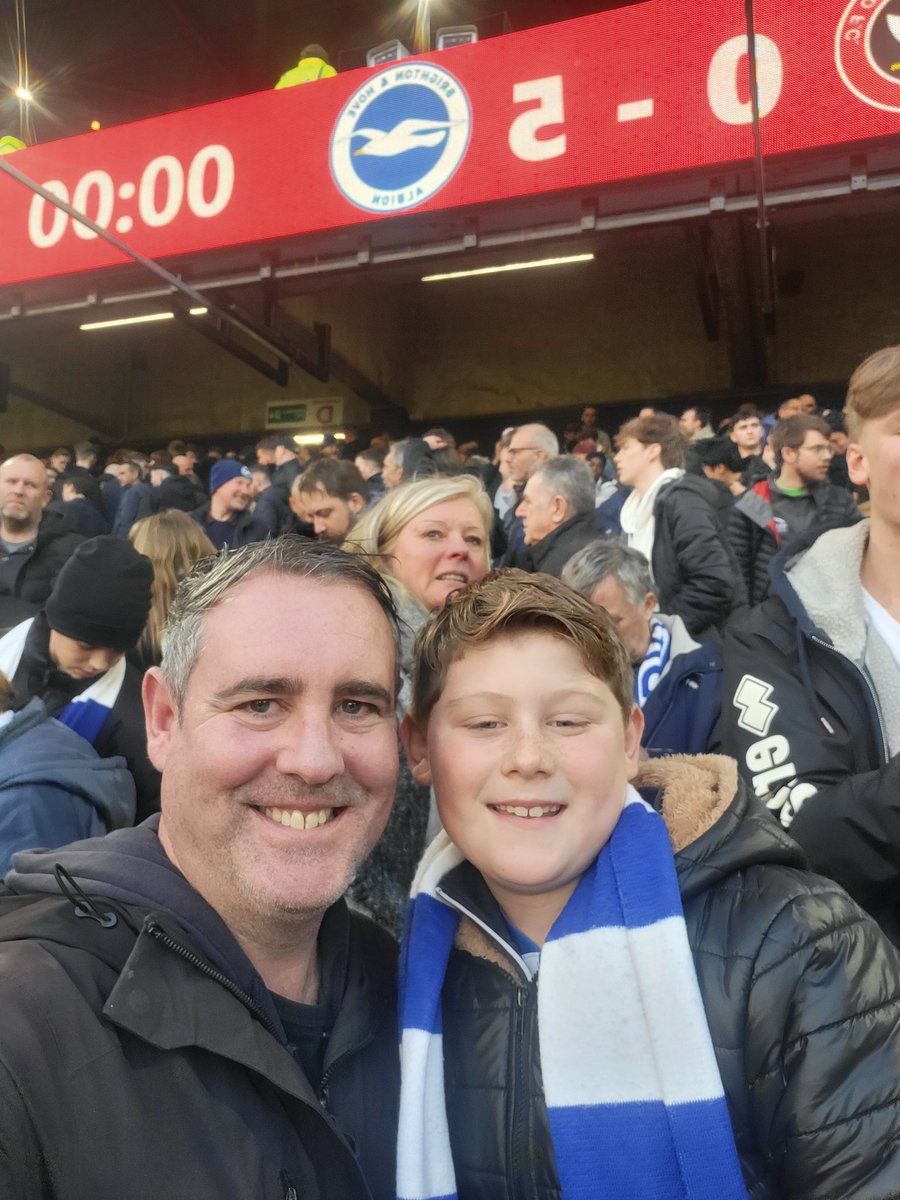 davechidley's tweet photo. @OfficialBHAFC https://t.co/6LaBTyZahj