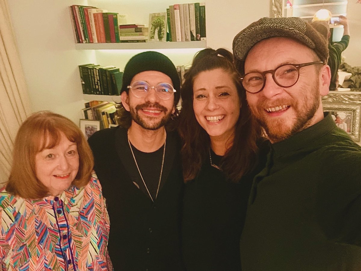 Christopher Logan tweet media