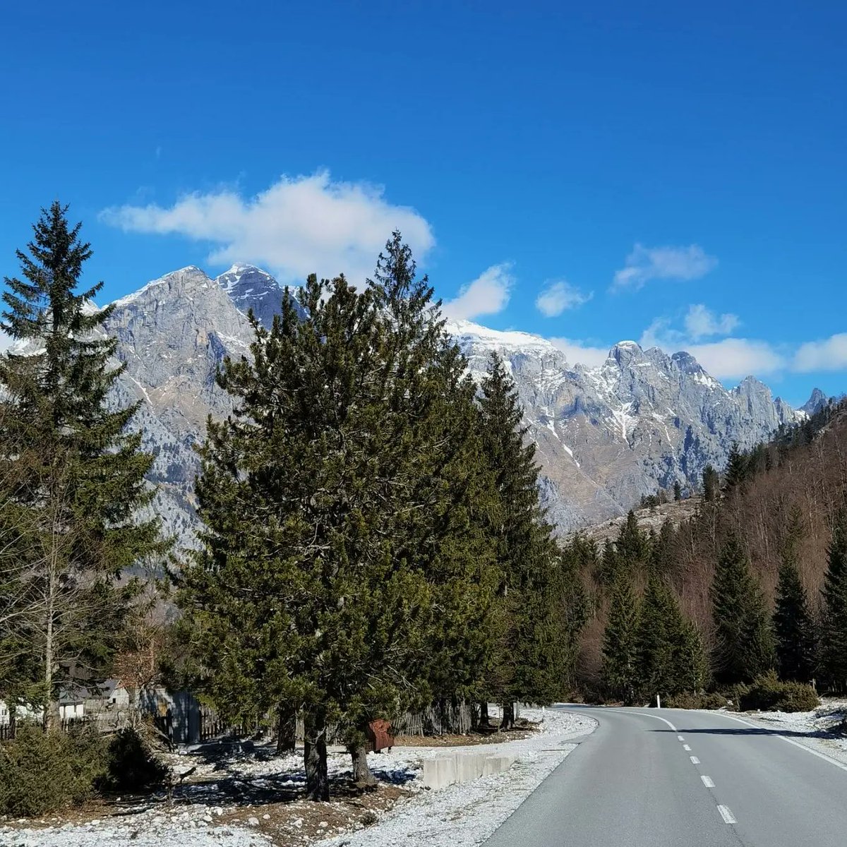 Beautiful day in Valbona Valley today 🥇🏞️🏔️🌲
°
#mountains #hiking #hikingadventures #hikingtrails #peaksofthebalkanstrail #hikingdestinations #albania #valbonavalleynationalpark #travelinspiration #epictrail #hikingeurope #experience #tourism #mountainscape #mountaindestination