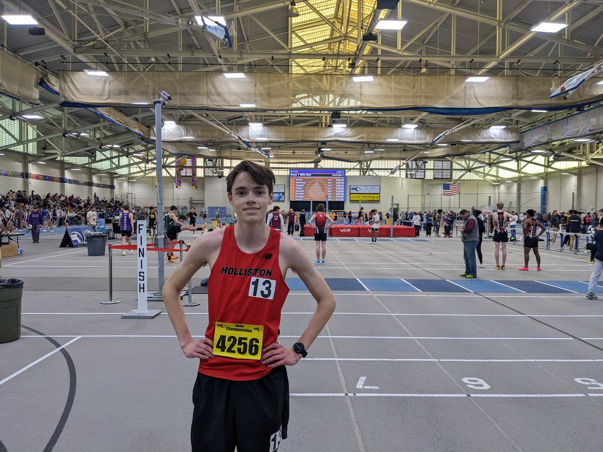 Holliston Winter/Indoor Track Senior Luke Henson breaks Mile school record from 1996 with 4:34.65 at MIAA D4 Championship.