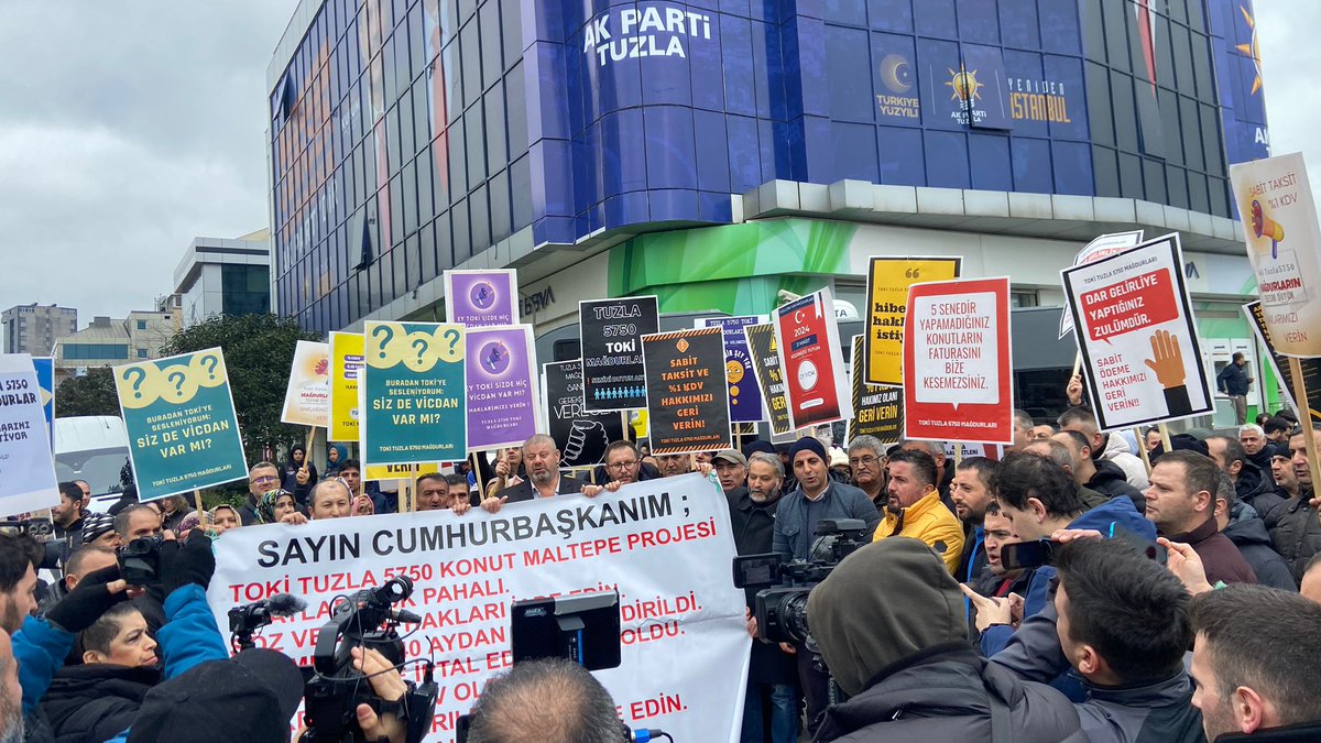 <a href="/milligazetecom/">Millî Gazete</a> 2019 yılında TUZLA 5750 Bin konut sözü verilmişti aradan 5 sene geçmesine rağmen teslim edilmedi.
SABİT TAKSİT ve 0.49 oran hakkımızı elimizden aldılar. Verilen sözler tutulmadı
#tuzla5750magdurları