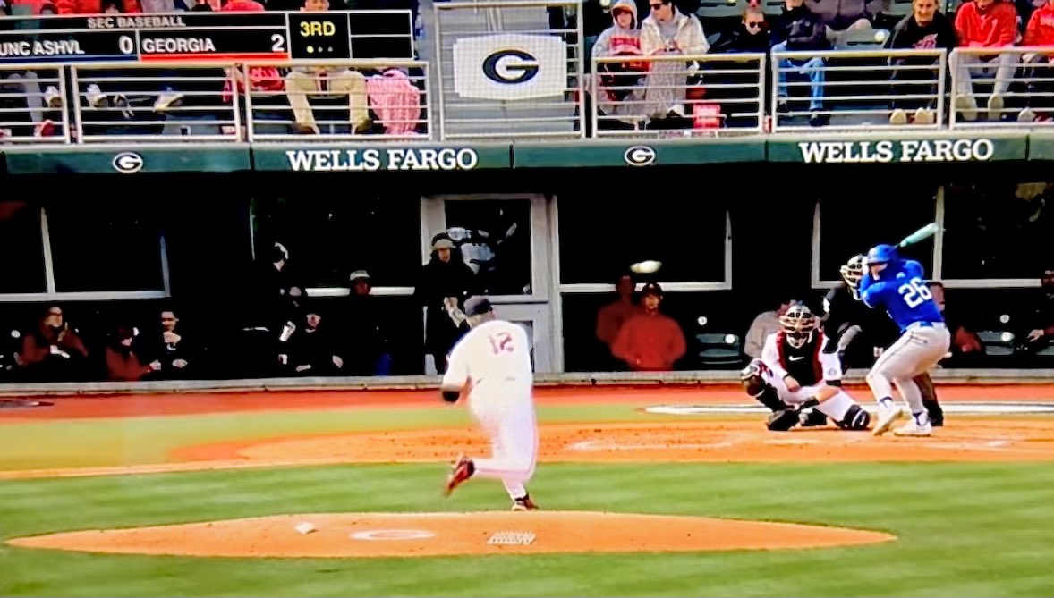 Alumni <a href="/O_Michelson85/">Owen Michelson</a> gets his first career start for UNC-Asheville at The University of Georgia today. Tune into SECN+. 

#ProudToBeAJet ✈️