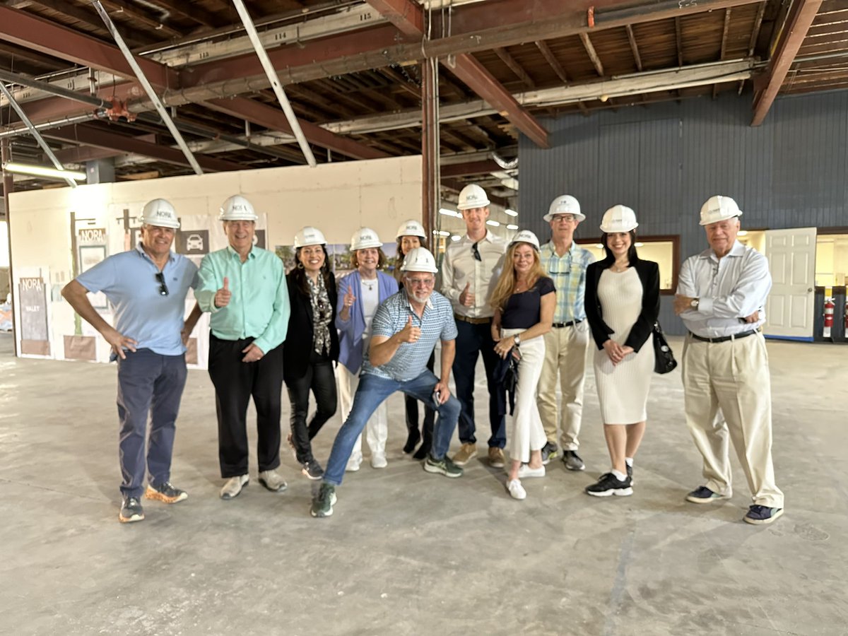 DylanWEdwards's tweet image. We are Building West Palm!

Touring our Nora Development including retail and service locations in the community center and townhome developments along 10th Ave.

#commercialrealestate #commercialdevelopment #westpalmbeach #westpalm #Nora 
#IllustratedProperties dedwards@ipre.com