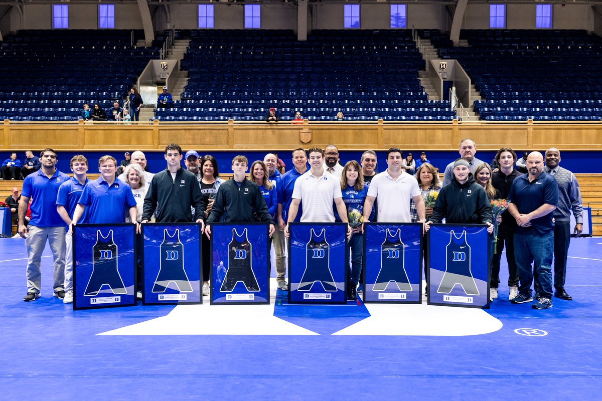 We're going to miss these guys 🥹💙

Happy Senior Day!

#GoDuke