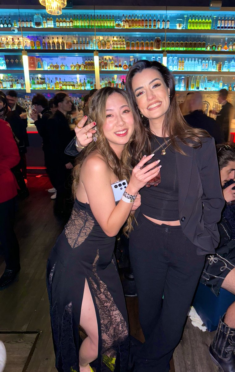 I LOVE HER!!! Finally got to meet her🥹🥹🥹🥰