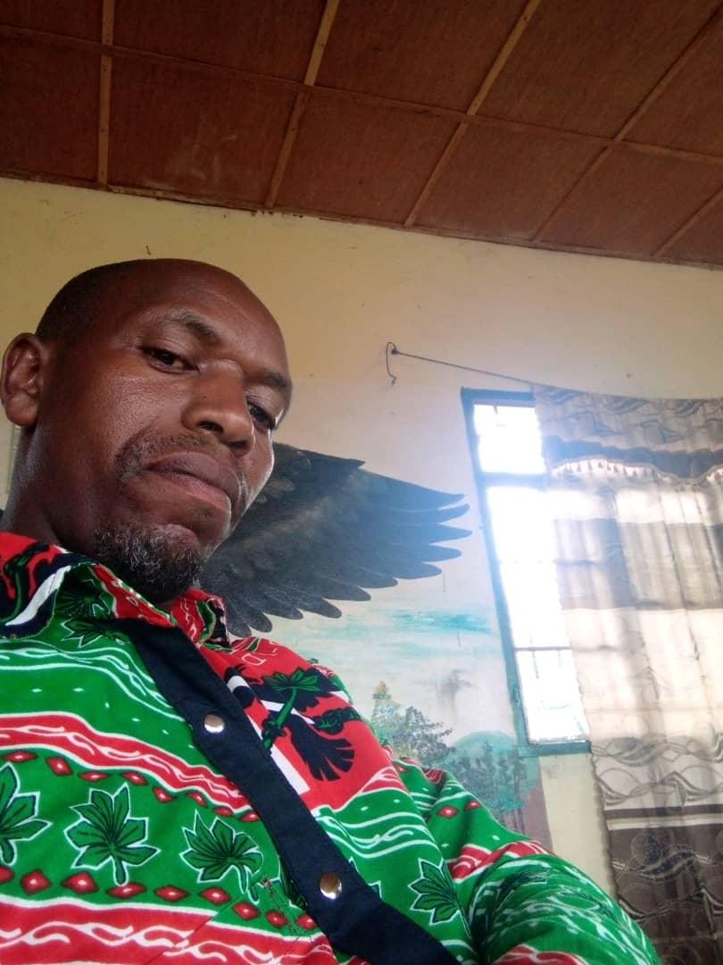 CnddFddMatana's tweet photo. #Burundi:Kuri uyu wa 18/02/2024 umunyamabanga @CnddFdd muri zone
#Mugamba yagiranye inama n'abagize ubuserukizi bw'umugambwe kumitumba #Coma na #Rukere bavuga ibikorwa vy'umugambwe vyimirije bisabwa n'ubuserukizi bukurira ubwa zone.@CNDDFDDBurunga,@DorianeMunezero,@R_Ndikuriyo https://t.co/r6alsUY0Gs