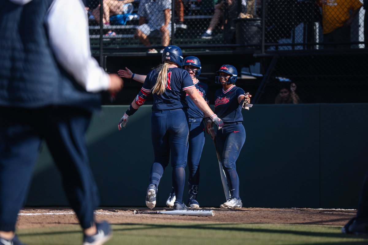 OleMissSoftball tweet picture