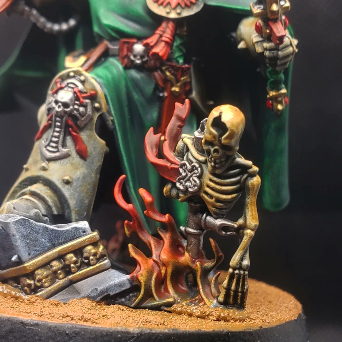 Myth3d's tweet photo. Grand Master Belial from the #Deathwing Assault box, was a ton of fun to paint him up!

#new40k #spacemarines #warhammer40k #40k #gamesworkshop #minipainting #WarhammerCommunity #warhammer #newhammer #darkangels #darkangels40k https://t.co/5RybjUSZ0b