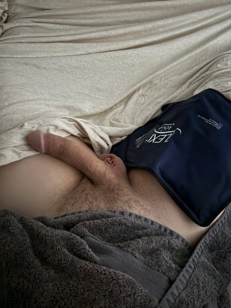 flalphasol's tweet photo. No more basketball before work days #hotwife #bull https://t.co/EpzDkgPI4g