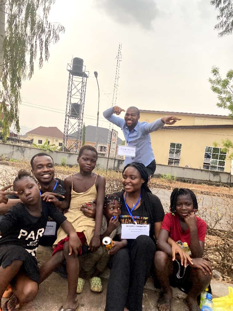alma_oa's tweet photo. We were able to share food to about 100 children. Thank you guys children had smiles on their faces and food in their stomachs I'm so proud of @VACaresfound  please keep supporting us https://t.co/JFkoQLL1OA