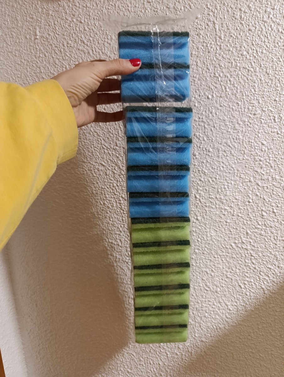 ronarru's tweet image. Yo: hay que comprar estropajos
Él: a la orden 

¿Todos los hombres son así de brutos o es sólo el mío?