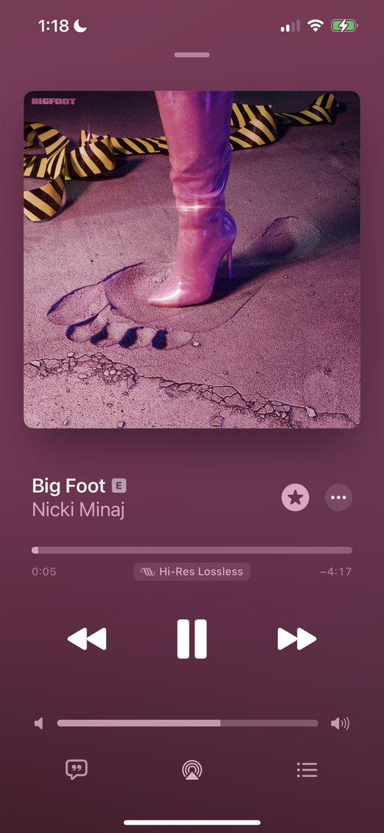OnikasCrown's tweet photo. they can never make me hate this song 🤷🏾‍♂️ https://t.co/LV3d3eO8Ys