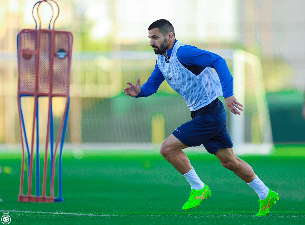 AlNassrFC_EN's tweet photo. Preparations 🔛
For the second leg of the Champions League 💛 https://t.co/5vcNqVgOL9