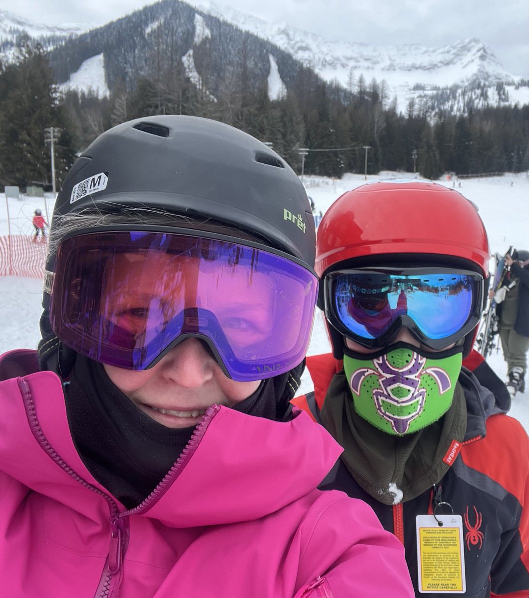 Skiing with family for Family day weekend #DOMHealthyHearts