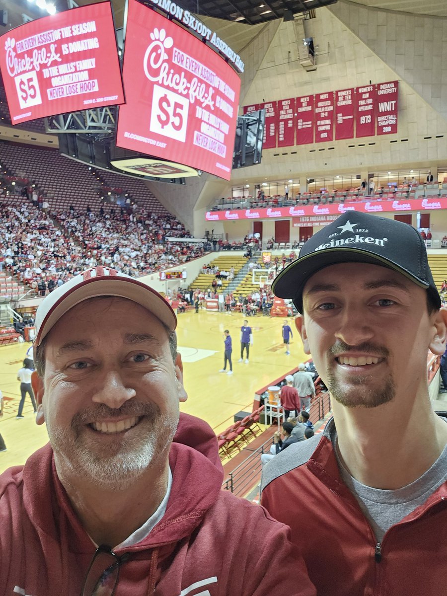 rockyk2121's tweet photo. My last IU game with Kade as a student......hopefully ends with a dub! https://t.co/BqUTyhidtl