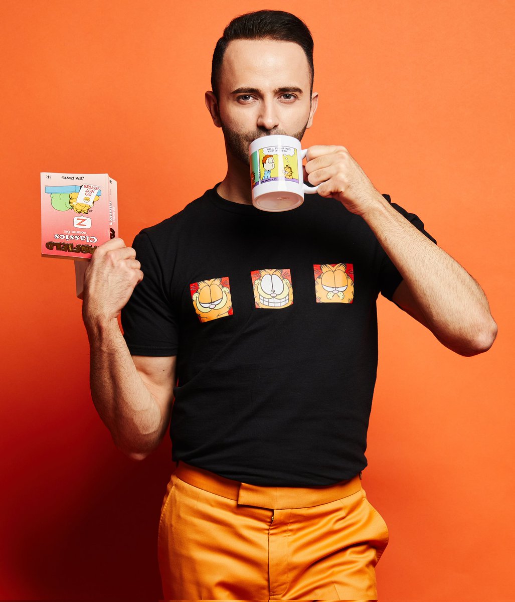 GarfieldEATSinc's tweet photo. "I'm sipping π€ͺ with Sony Pictures #staybrowsed " https://t.co/XZGyDJMF9d