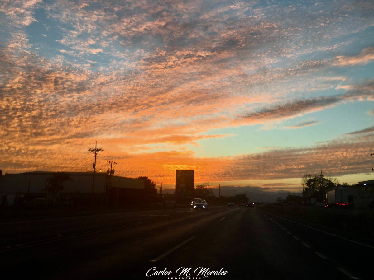 📌 Atardecer en Autopista Bernardo Soto 🌅🛣️

🗺️ Alajuela, Costa Rica 🇨🇷

#beautifuldestinations #atardeceresporelmundo #esencialcostarica #atardeceres #costarica #thisiscostarica #puravida #beautifulchallenge #beautiful #sunsetlover #sunsetphotography #sunset #costarica🇨🇷 #color