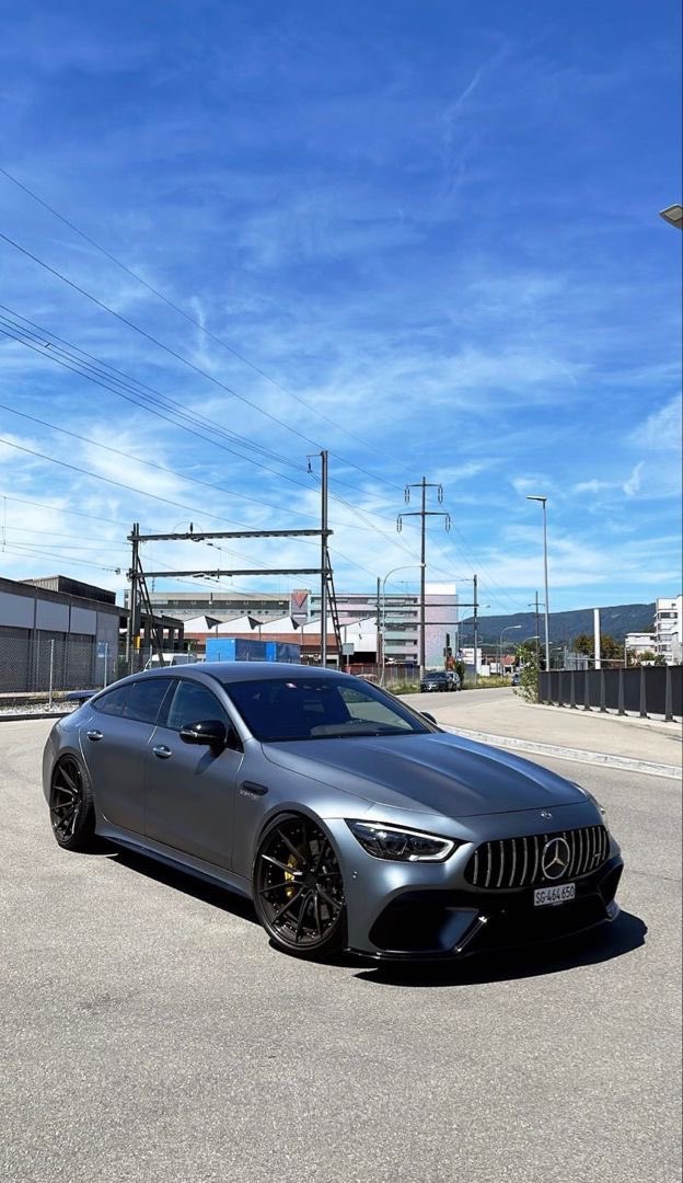 4mheirii's tweet photo. g80 or gt63s ? https://t.co/o30mWmWCcd
