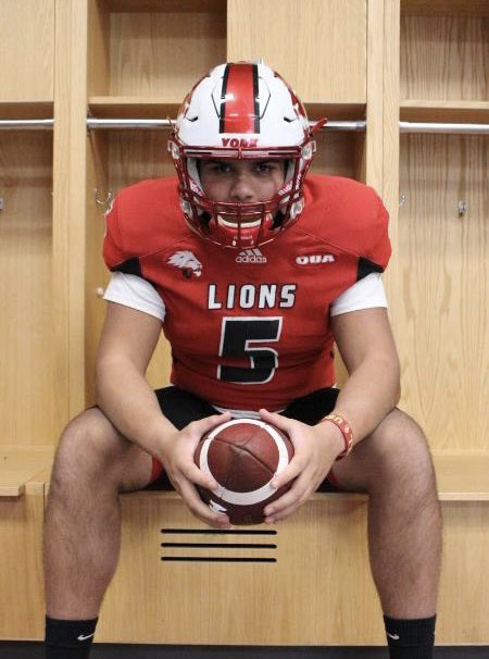 After an amazing official visit and many great conversations with <a href="/Djanke7/">Dexter Janke</a> and @CoachGriffithYU I am excited to announce that I have received my first official USports scholarship offer from York University

#GoLions