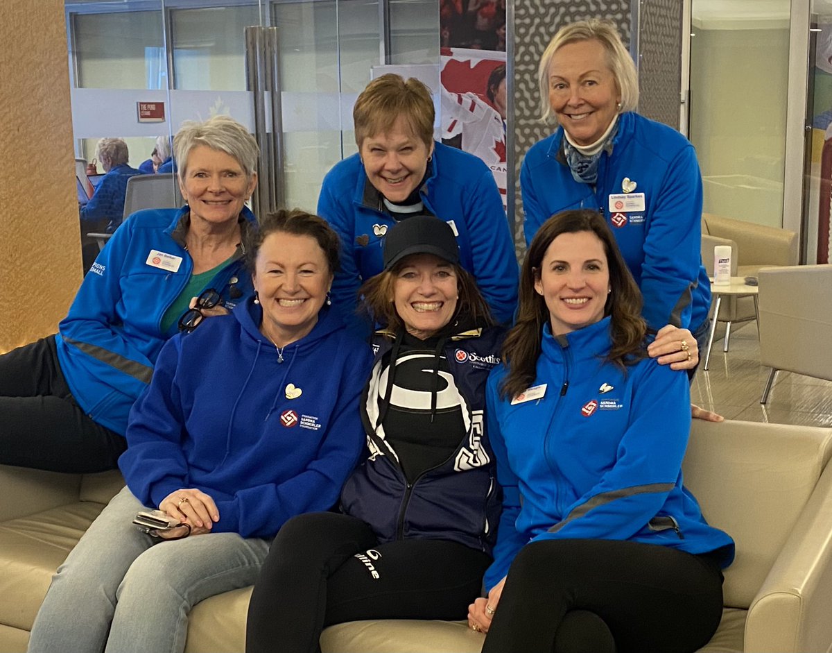 cbccolleenjones's tweet image. How many Canadian women's titles in this photo
of legends???
@Devin_Heroux you are excluded from the guessing!!!
@SandraSchmirler 
#cbccurl