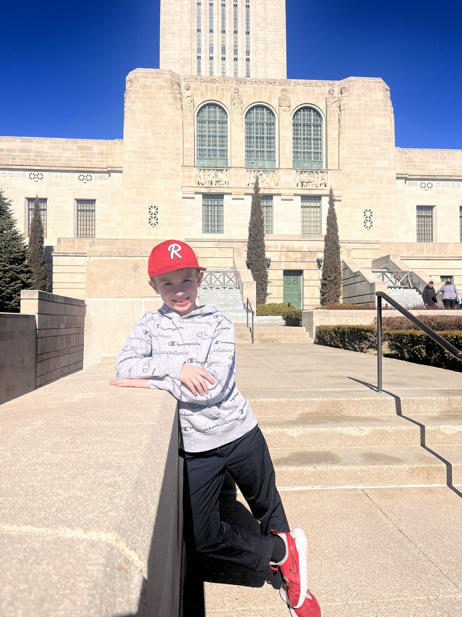 Coach_Taylor45's tweet photo. Little man has been wanting to tour the capital for a very long time! Today we knocked it out! What a day with Boogs! 

#Lincoln 
#CoachBoogs https://t.co/ynA2ydUF58