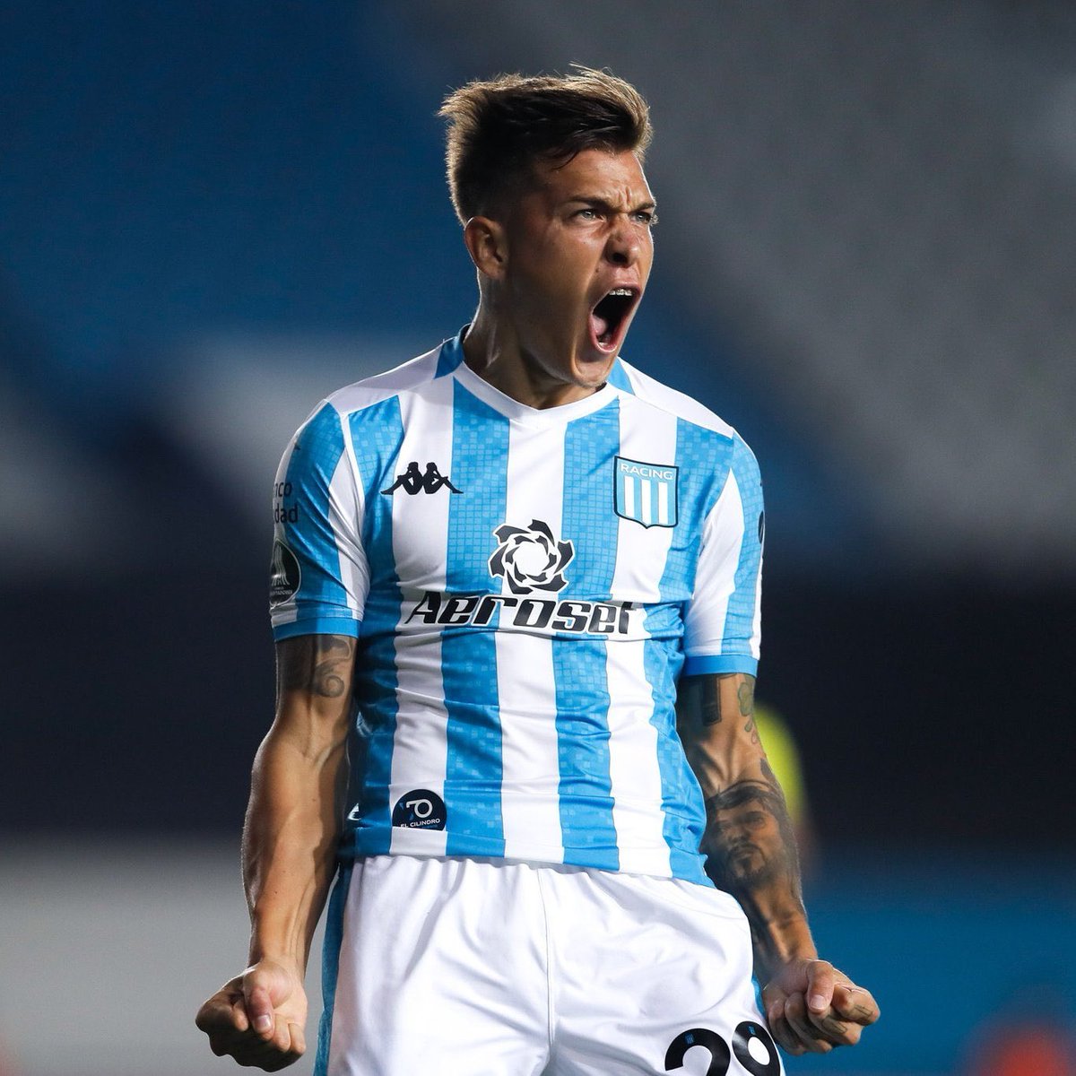 5- Nicolás Reniero

🔚 Llegó de San Lorenzo. 🇦🇷

💲Racing pagó 3.25 Millones de Euros por el Delantero.

🗓 2020

⚽️ 5 goles y 1 asistencia en 16 partidos.