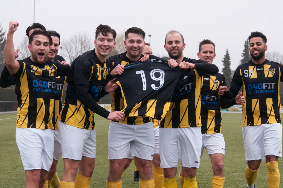 De Valk pakt eerste prijs. 
De Valk heeft dankzij een overwinning op RKSV Heeze en de misstap van Oirschot Vooruit de eerste periodetitel binnen weten te slepen.
amateurvoetbaleindhoven.nl/de-valk-pakt-e…