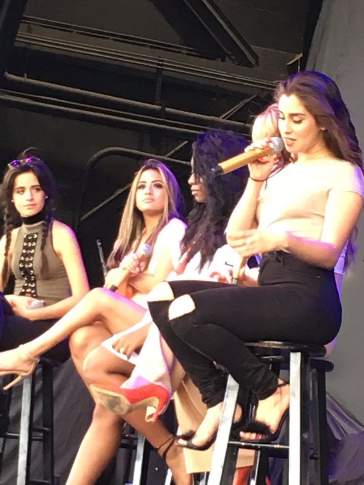 🛥️ (@camrenbestl) on Twitter photo 