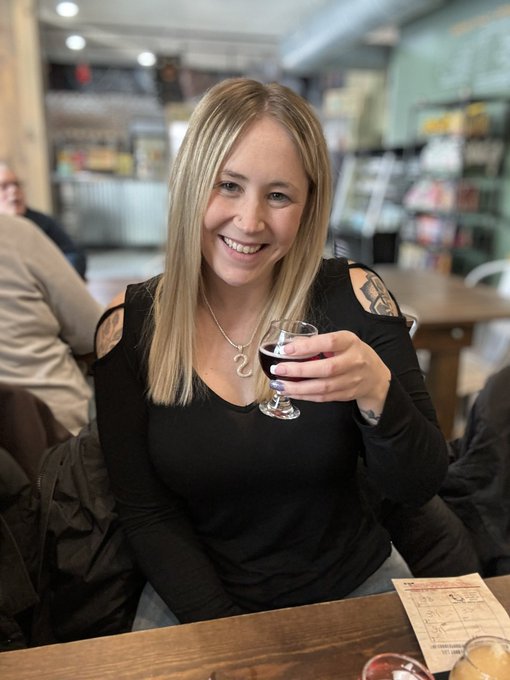 Wine touring 🍷😊 https://t.co/3WG3J3mCg7