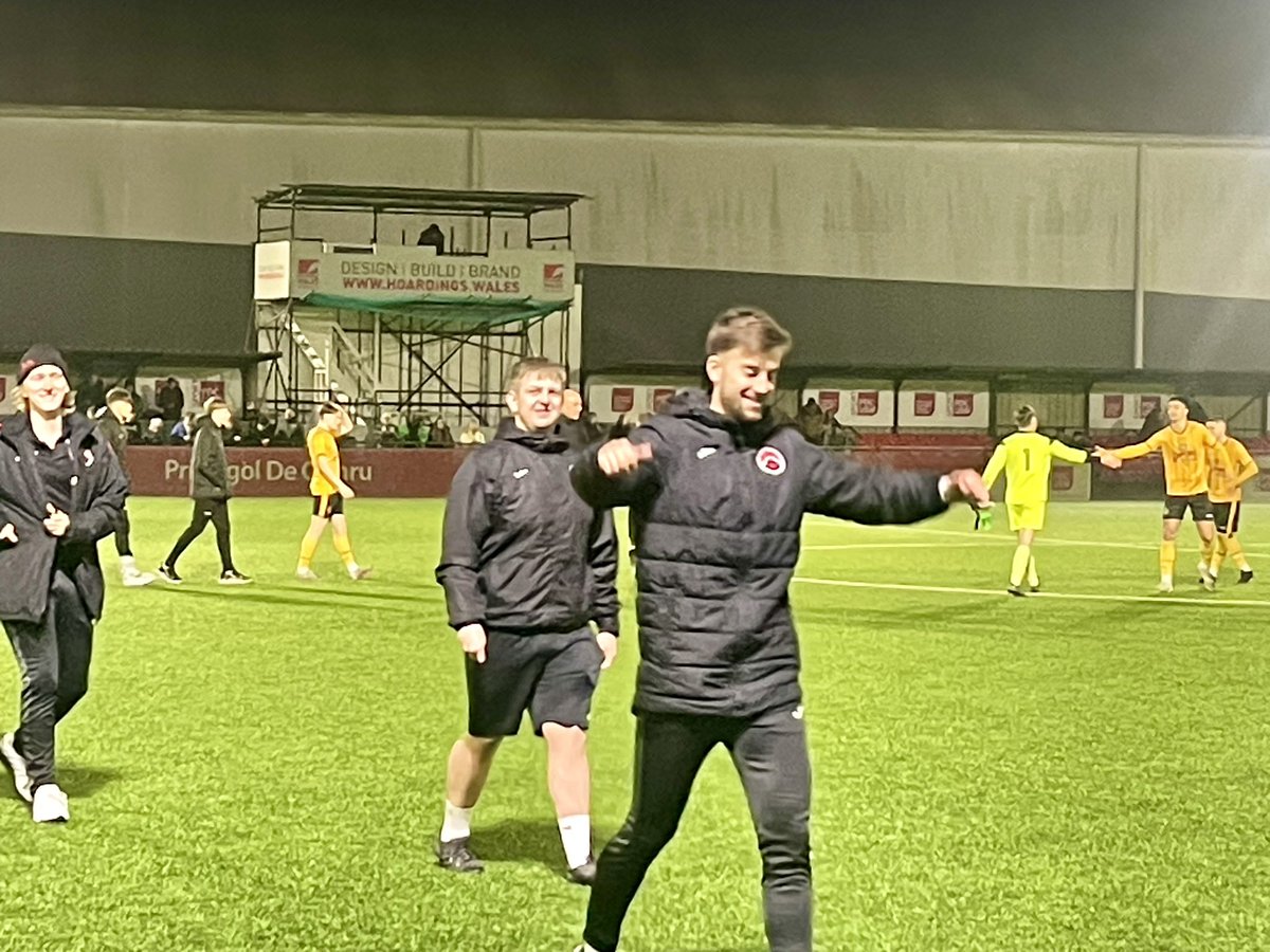 Great win by our <a href="/PontyUnitedA/">Pontypridd United Academy</a> U19’s this evening in their cup quarter final against <a href="/NewportCounty/">Newport County</a> U19’s.  A thrilling 2-2 draw - our boys then  stood firm and won on penalties <a href="/benmargetson8/">Ben Margetson</a> <a href="/LockeOwain/">Owain  Locke</a>   #weareunited  #thefutureisbright
 #youngdragons 🐉⚽️🐉