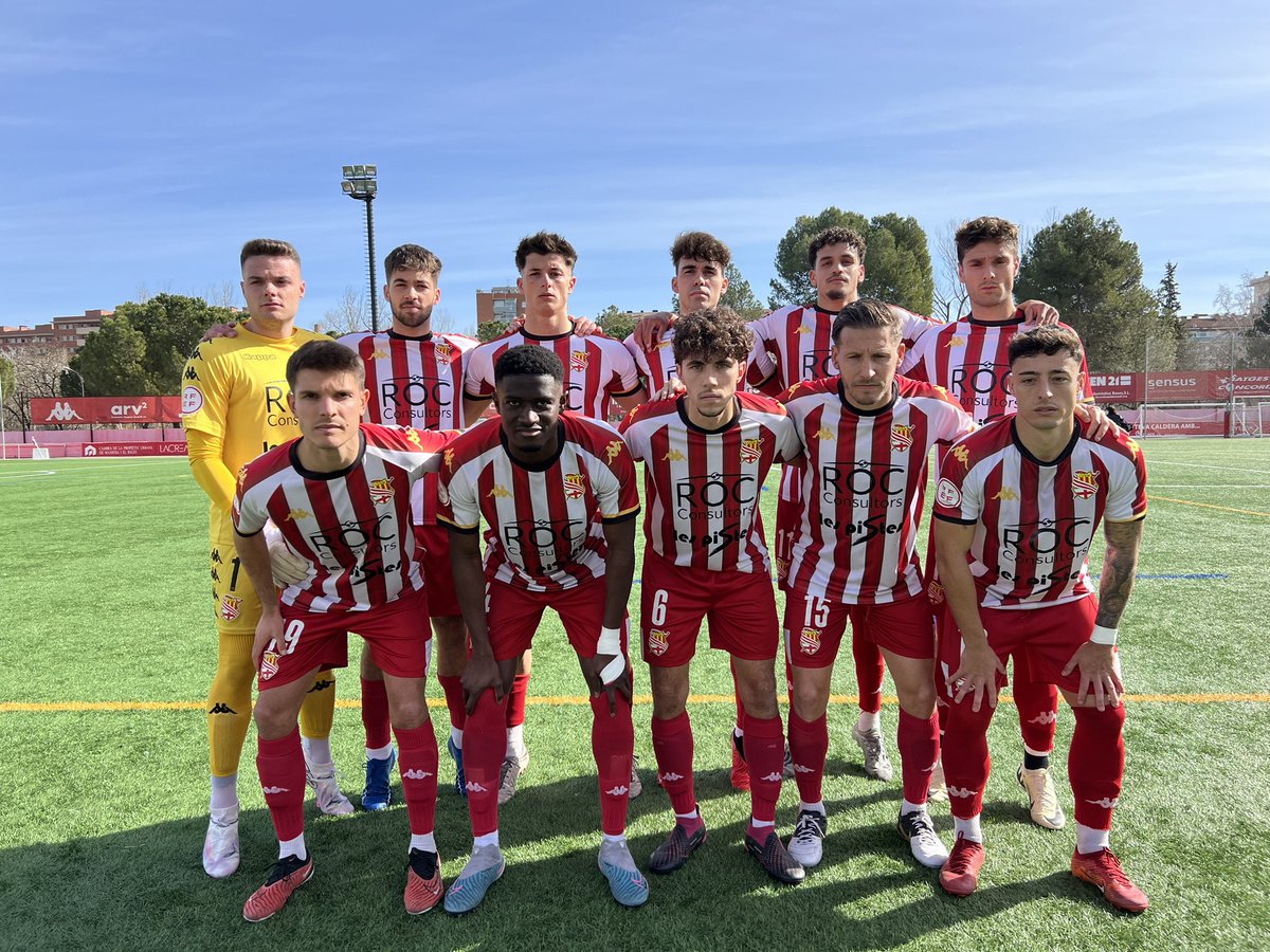 CdEManresa's tweet photo. 🔴⚪ ‘SEQUERA EXTREMA’
No us perdeu la crònica del @62Snchez
https://t.co/5lMCQUiO2y
#ManresaEspanyolB
#Campanya3000
#RedSundays
#2RFEF
#Seguim https://t.co/urmTPQQn1t