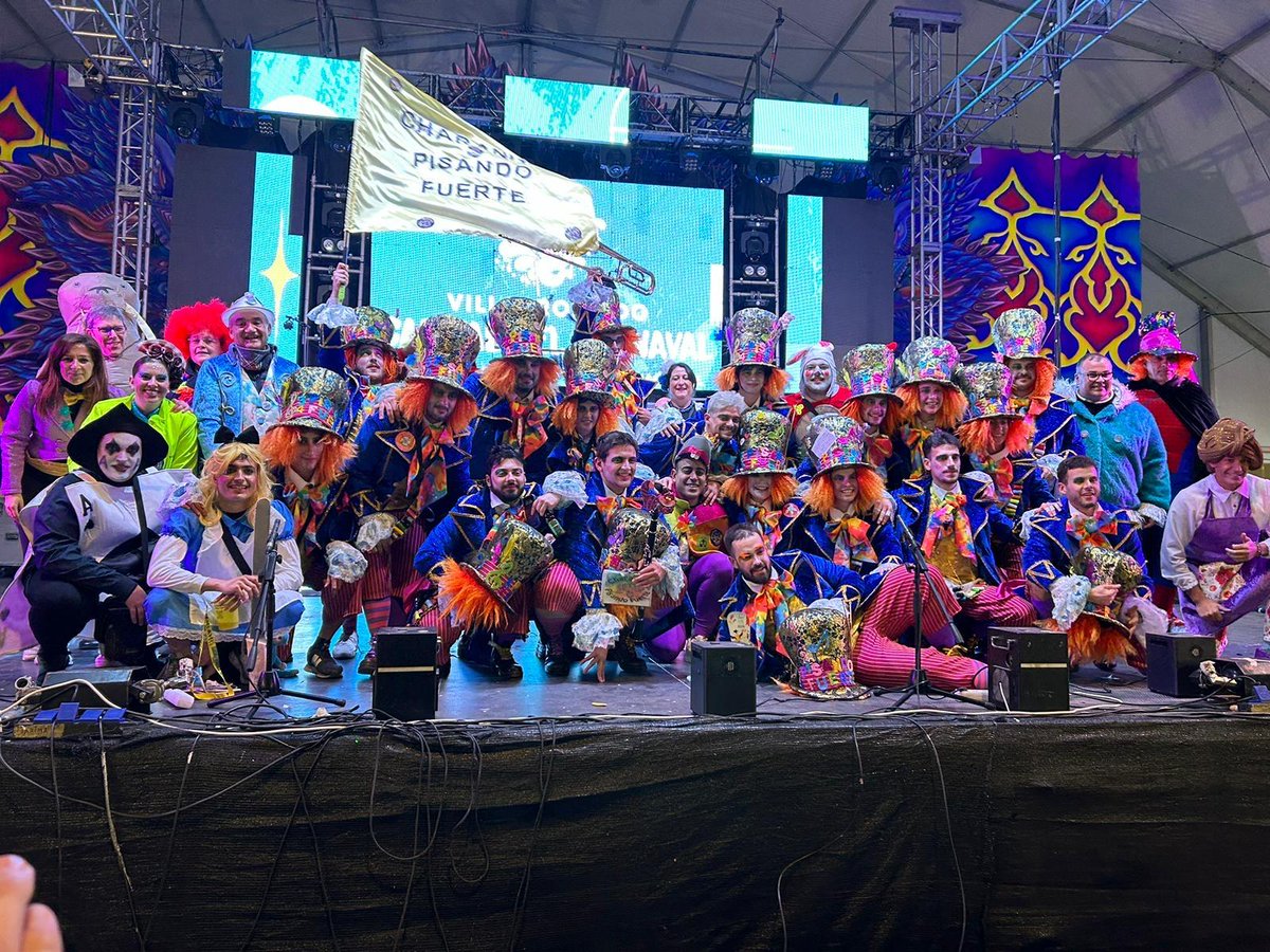 CPisandoFuerte's tweet photo. ¡¡Premio a la Mejor Charanga Carnaval de Villarrobledo 2024!! 🏆
Dar las gracias a todos los que nos han acompañado este año celebrando nuestro 10° Aniversario. ¡Viva la Música en Directo! 💛
#CharangaPisandoFuerte #CarnavalVDO #10Aniversario https://t.co/9jof8MjEIw