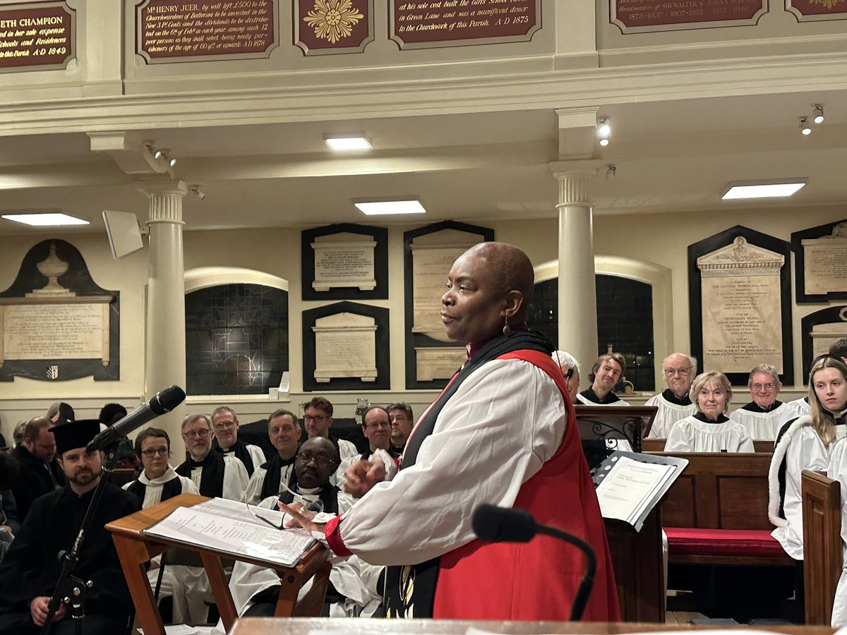 A joyful licensing at Choral Evensong of The Venerable Stephen Taylor, gifted from @CanterburyDio to @SouthwarkCofE, as Priest in Charge of St Mary's Battersea @DoverBishop preaching with great conviction and @MarshadeCordova MP leading the welcomes