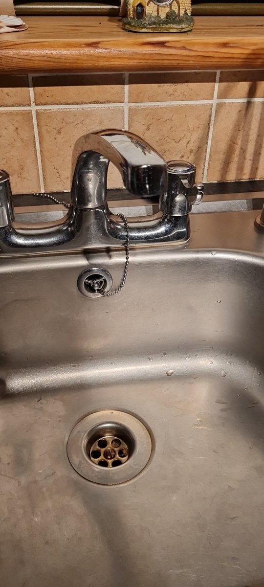 What is the story with the water outage in Bruree, Co Limerick. It has been on but mostly off all weekend? <a href="/IrishWater/">Uisce Éireann - Irish Water</a>