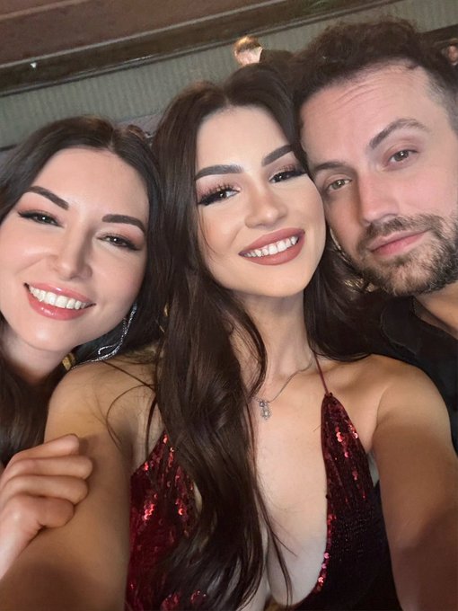 I had such a good time at The Streamer Awards thank you @qtcinderella for throwing such an amazing event