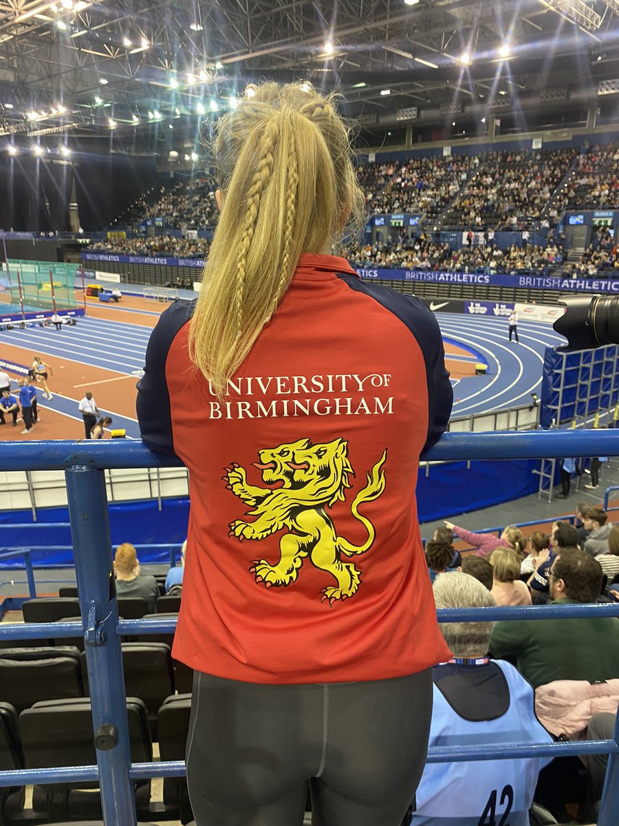 So happy to medal at the @BritAthletics Senior Indoor Champs with a 35 second PB over 3000m🌟🥉 Very pleased for everything to go to plan and show what I am capable of! Lots more to prove in the upcoming outdoor season! @DoingItForDan @RunforRon @eaSportsChamps @TeamSportsAid