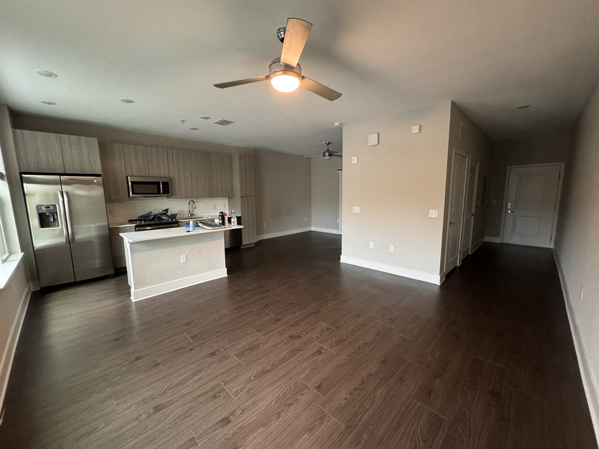 bearOBS's tweet image. My time in Orlando has come to a close. 

Haven’t posted here much since I left esports but I graduated college two weeks ago. Starting my first job at a professional soccer club soon working in production. I know esports has been rough for most lately but I hope you’re all well.