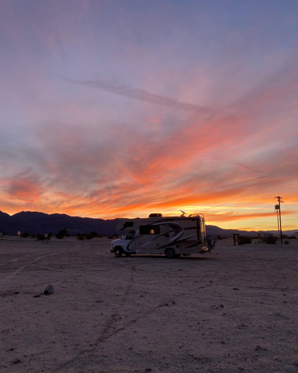 Qvir Media tweet media