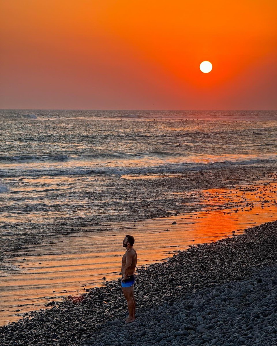 Que espectaculares los atardeceres de El Salvador 🇸🇻 montaña, ciudad o playa, son mágicos en todos lados. #elsalvador