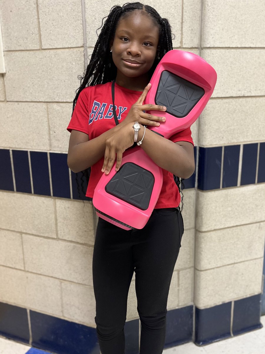 DukeEllingtonB1's tweet image. Kicking off count day at DPSCD with a bang! Duke Ellington started us off with a student raffle, and prizes like hover boards, Oculus, and so much more! #Countday #DPSCD