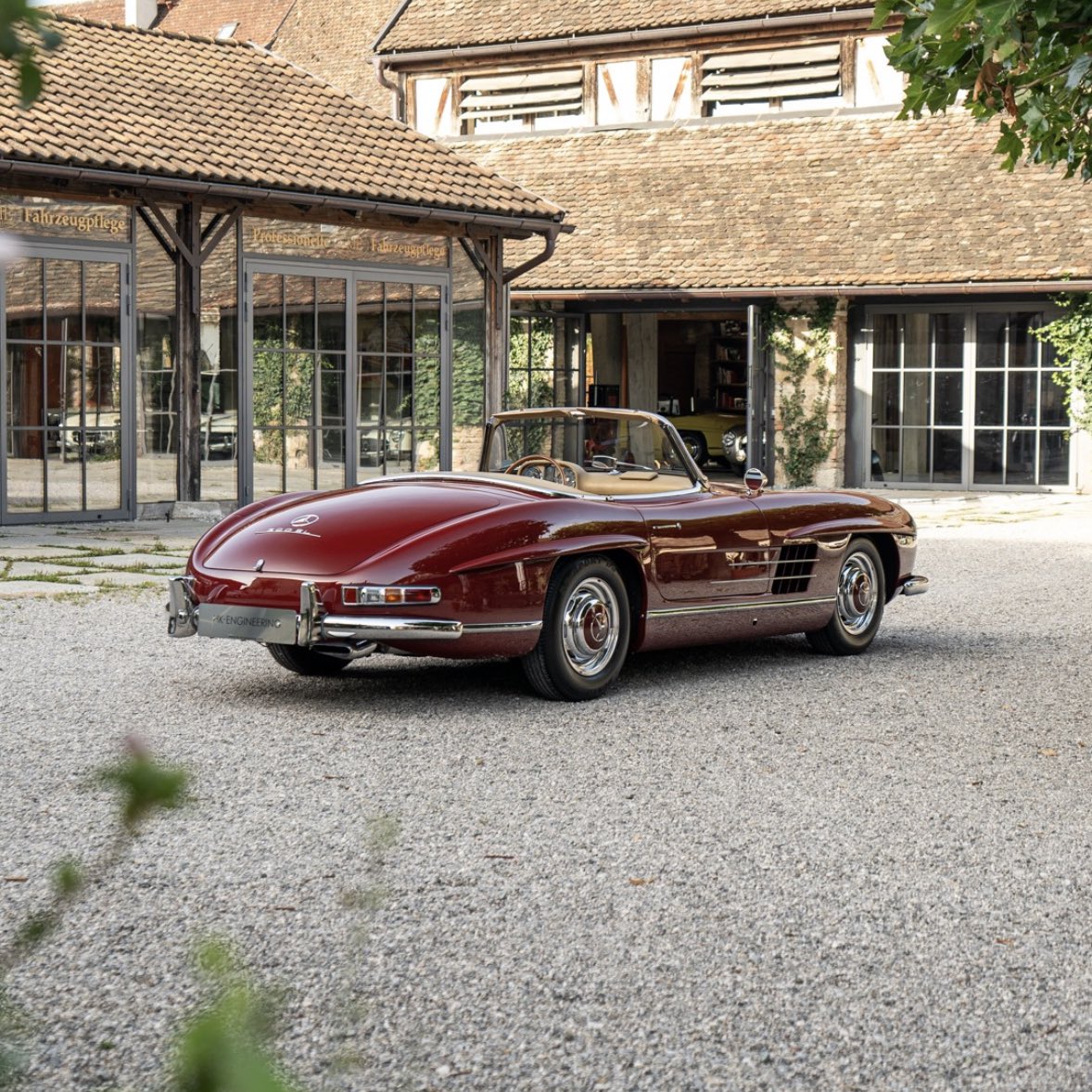 RealMechaMayhem's tweet photo. 300 SL https://t.co/KTOxTFsyby